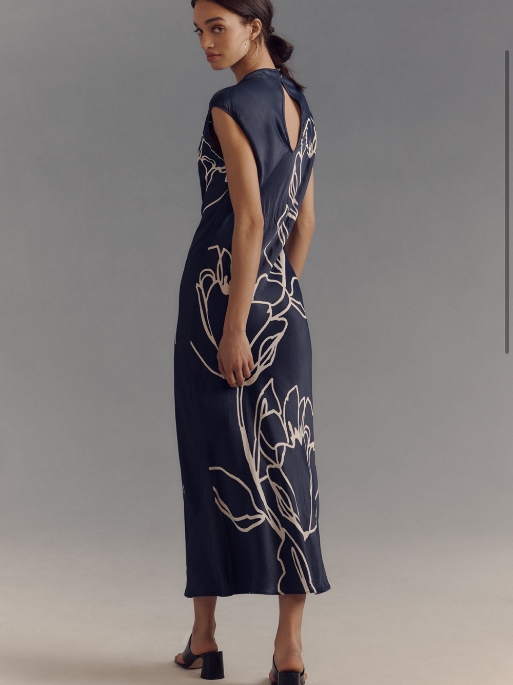 Maeve Sleeveless Navy Floral Midi Dress - size 2X - Picture 2 of 11